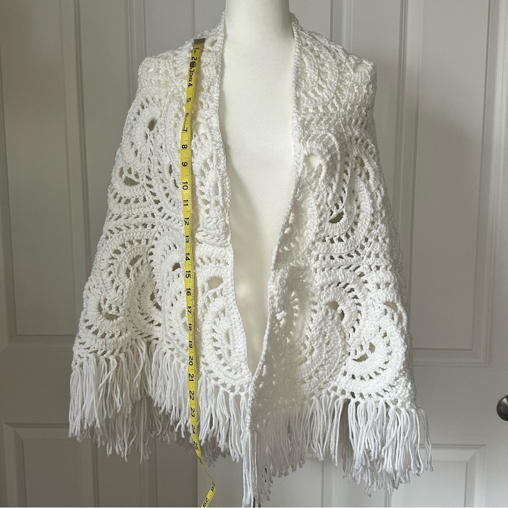VTG Hand-Knit Crochet Fringe Cover Top Country Boho Shawl Poncho Festival Hippie - Picture 12 of 13